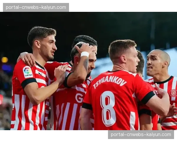 赫罗纳3-3塞维利亚,进球大战补时连入两球戏剧性收场 赫罗纳3-3塞维利亚,进球大战补时连入两球戏剧性收场